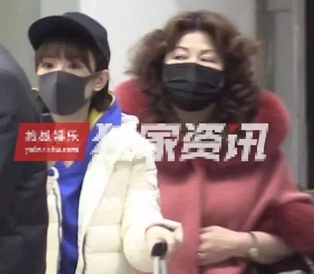 毛晓彤被生父上节目索要5000万，为人父母真可以永远理直气壮?网