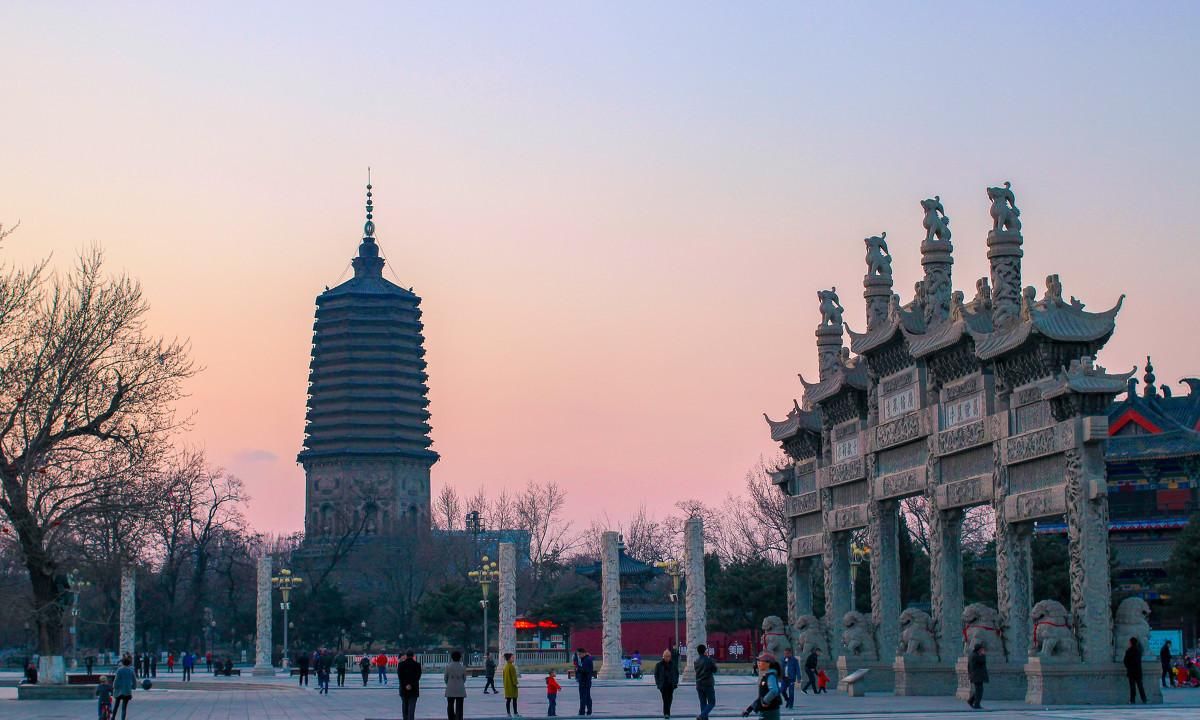 度 起家全靠老爹起个好名字 又靠董卓的关系才