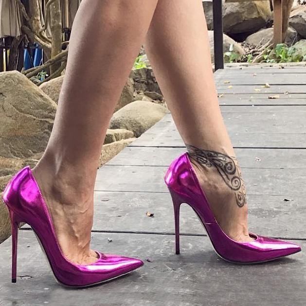 尖头高跟鞋为你的性感加分