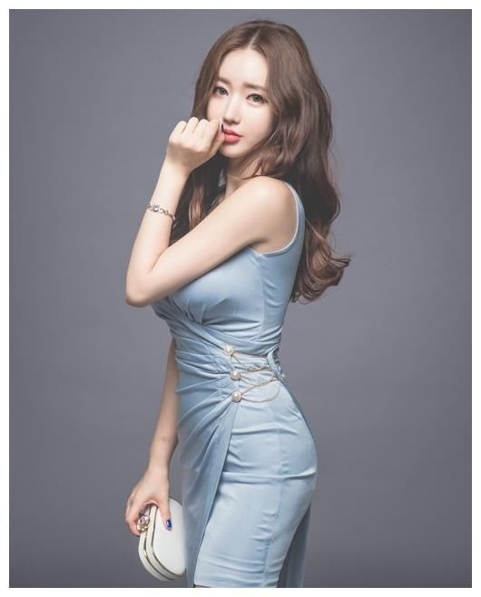 清纯美女娇俏、妩媚、性感、高雅稳重，韵味感十足!