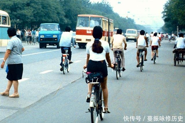「夏季」老照片八十年代的夏日生活街拍