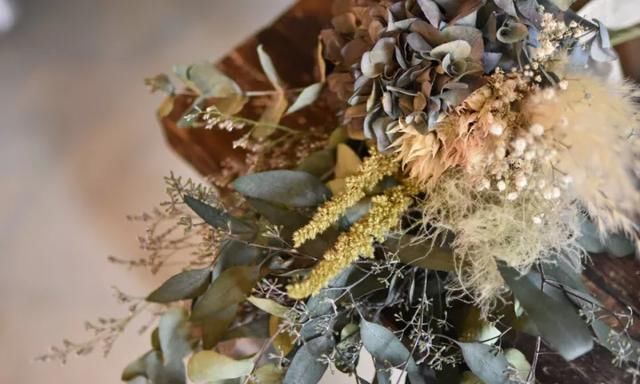  『手工』DIY手工制作：用干花做的花艺作品，比鲜花还美！
