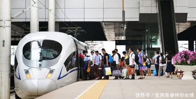 中国高铁每年亏损上万亿，为何依旧不断修建？看完就明白祖国用心