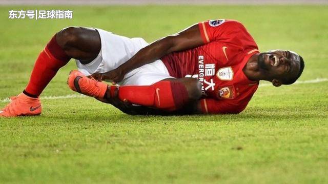 恒大长传冲吊为J马?卡纳瓦罗的恒大想打中路