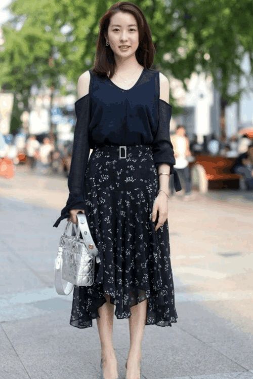 街拍: 图5美女如此性感可爱, 你不想约她一起健身吗