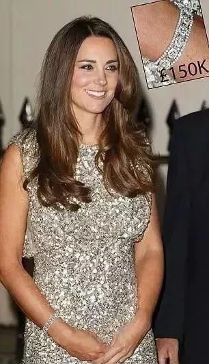 穿400块连衣裙却戴百万珠宝!凯特王妃成为新晋带货女神!