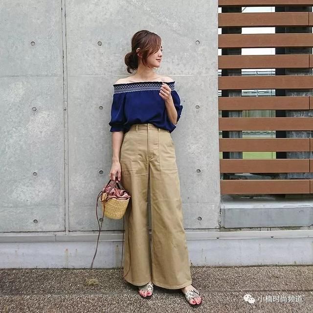 夏季必备一字领的三种风格穿搭，小露也可以性感又可爱！