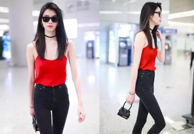 奚梦瑶亮相机场，吊带穿出“肚兜”的既视感，网友直呼不敢看