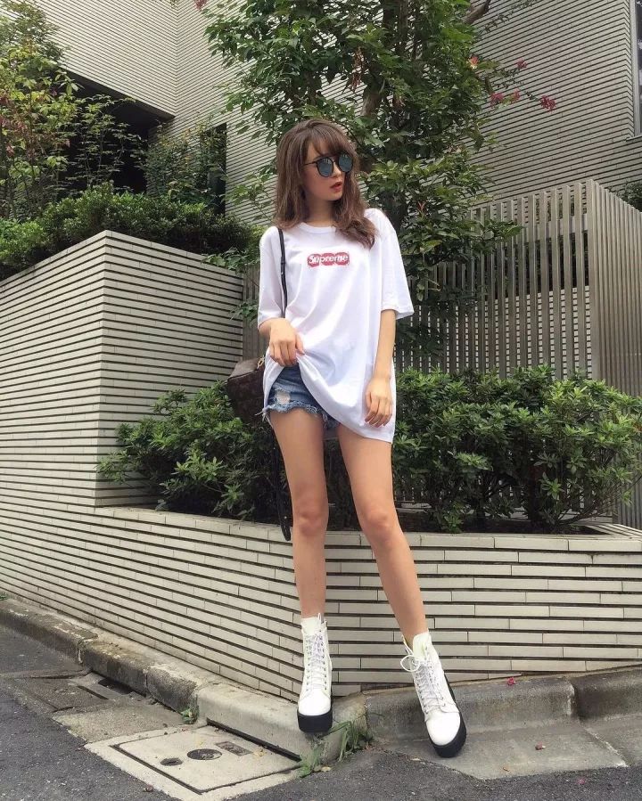 大胸长腿蜜桃臀的终极对决,女生什么部位最性感?