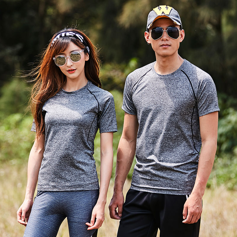 爱去健身房的女人试试这样打扮，穿这种衣服，男人们都挪不开眼睛