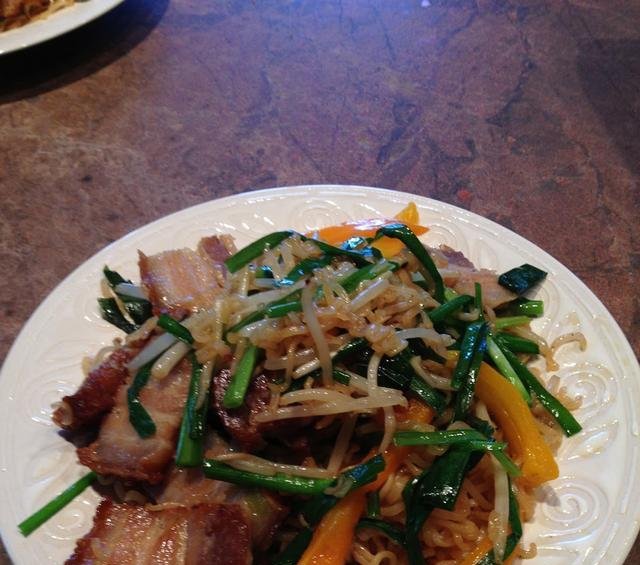 咸猪肉■腌制咸猪肉时,只放盐就错了!多放一点它,肉不长霉,放一年不坏