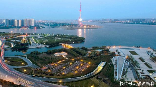  「威海」山东共有5个三线城市，只有它能升为二线，不是威海 临