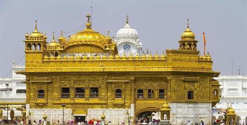 印度的黄金食堂：供游客免费吃喝，每年被游客“刮”走上百斤黄金