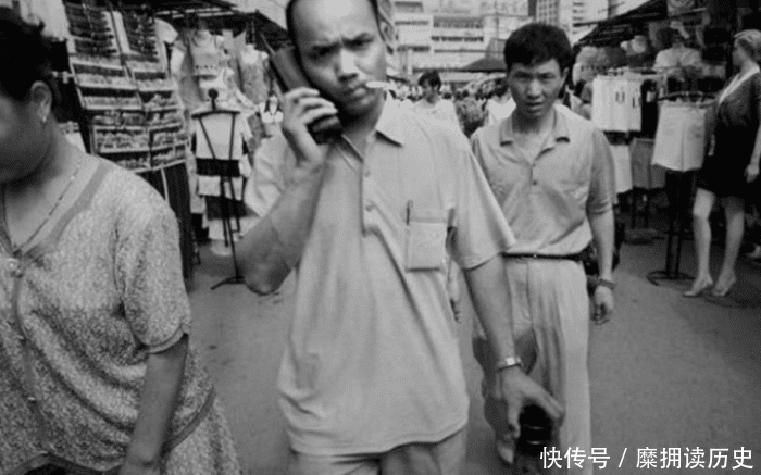  「标配」老照片走进90年代成都街头, 那时候富人的标配