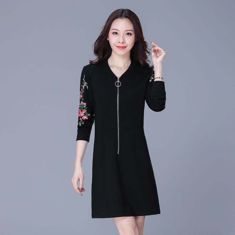 奔四奔五的职业女性来一件这样的秋装，搭配小高跟，想不美都难