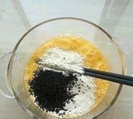  平底锅■教你用平底锅做鸡蛋卷，酥脆好吃，做法简单