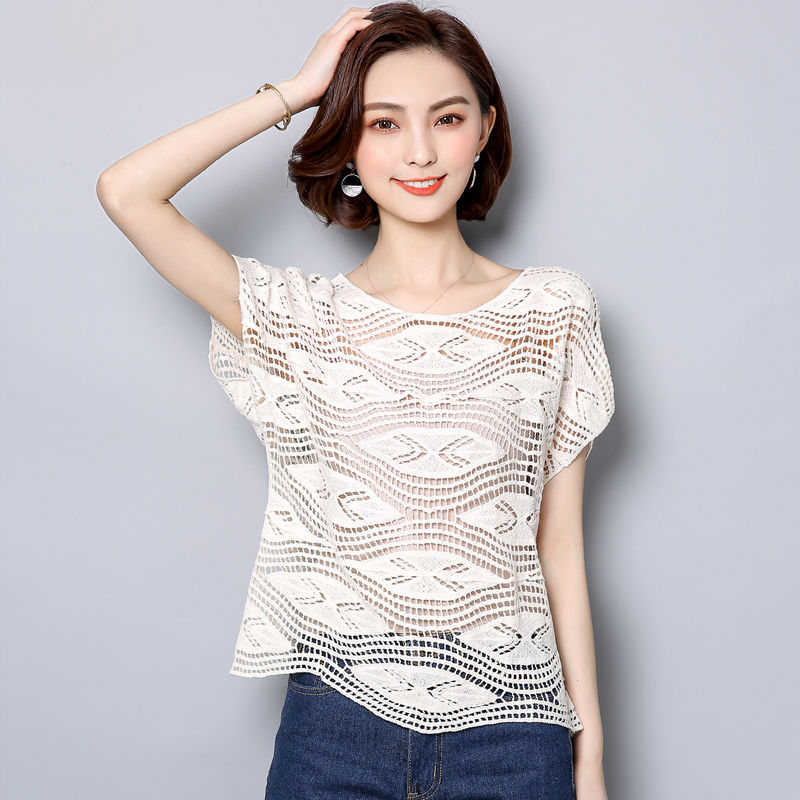 穿这样的新款上衣真好看,显瘦又洋气,清新脱俗美极了