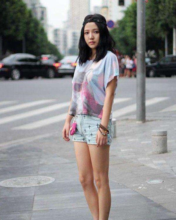 街拍：尽管图3时髦的不要不要的，但我还是喜欢图5的小仙女
