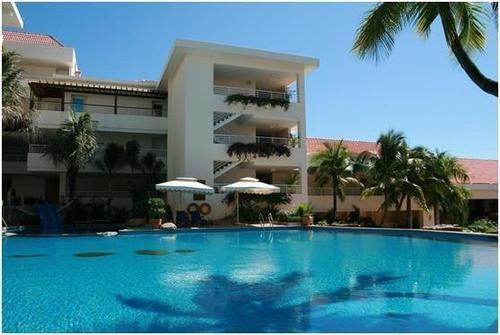 在三亚的碧海蓝天上我要飞得更高，看得更远