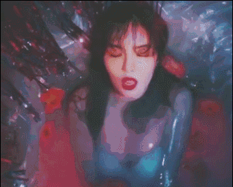 金泫雅｜19禁的性感小野马回归了，她为何如此迷人？