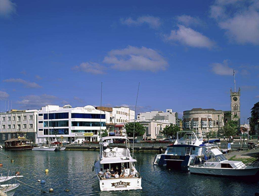 世界唯一黑人发达国家：全国80%黑人，却与韩国一同成发达国家