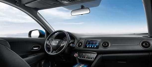  东本：东本推出全新纯电SUV-思铭X-NV，续航仅401KM，价位却高得离谱