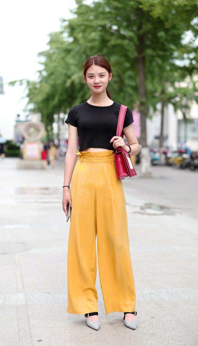 杭州街拍, 颜值高, 身材迷人的小姐姐, 自然让人喜欢