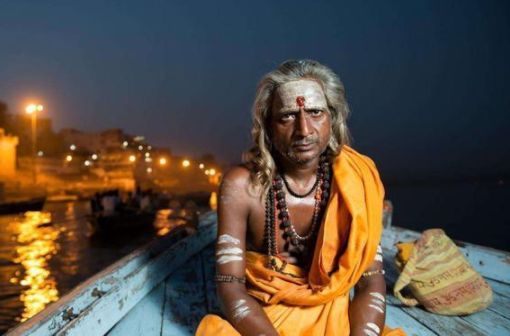 游客见到印度苦行僧,不能对着当地苦行僧拍照?导游做出解释