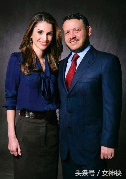 跟王室学职场着装，最美王后拉尼娅的时尚进化