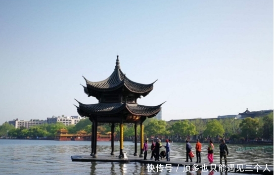 内心的一片净地杭州西湖，适合一个人去看看风景，也可以相伴而行