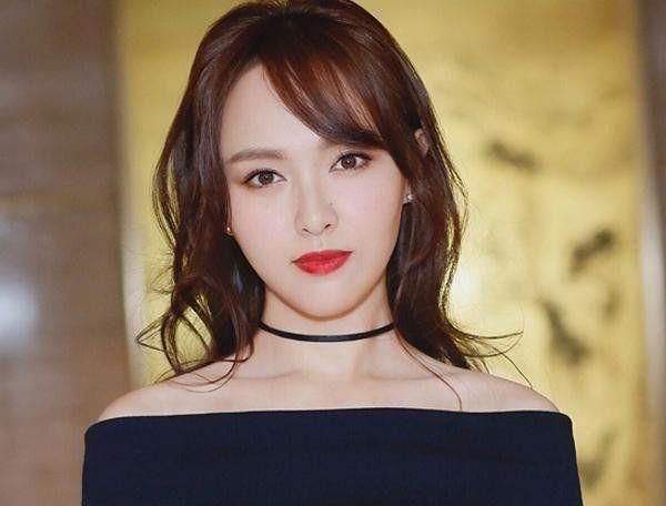 女人:女人过了40,别留这3款“大妈”发型,拉低颜值,土气又显老