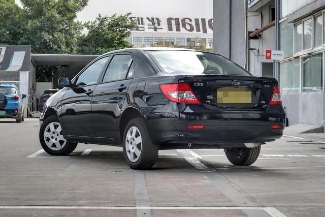 『丰田花冠』3万出头买新车！耐造又省油，还是大品牌，你还在骑电动车上班？
