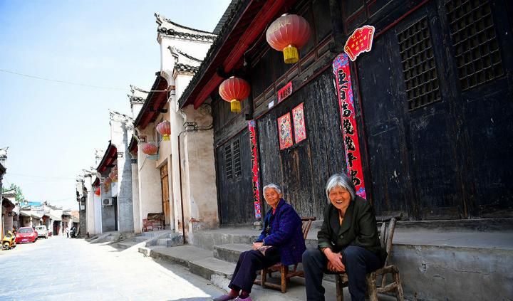 这处古镇地跨三省，具有千年历史，游客却很少见