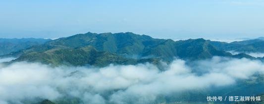 中国广袤的土地上横亘着一条巨龙，不是长江不是黄河，你知道吗