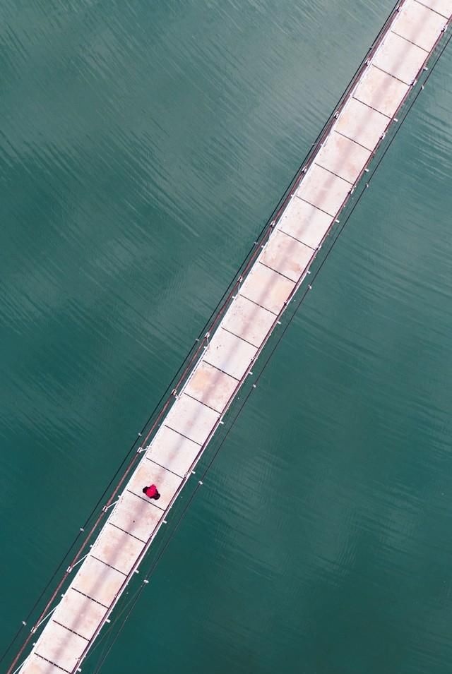 中国摄影网签约摄影师陆文龙作品赏析——《那山那水那些人》