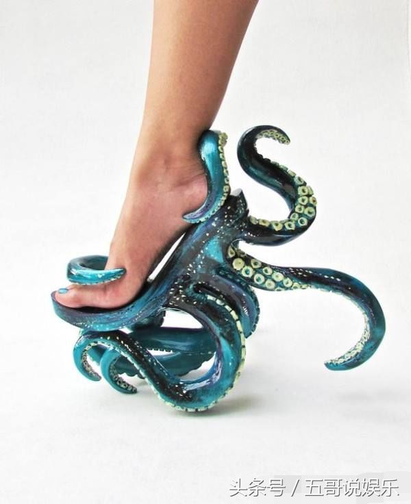 富有设计感的几款高跟鞋，穿着会舒服吗?表示看不懂