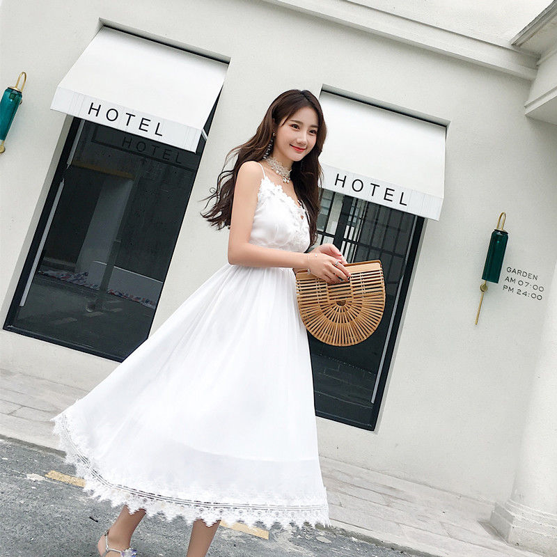 真没想到，女人都不穿泳衣了，看下图女人、清凉舒服美到惹眼