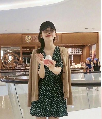  『设计』夏裙春穿每件都好高级,2件叠穿设计感比较强,女孩子别错过