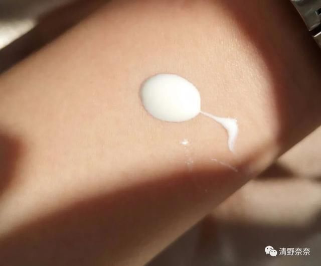  反光：该美白了！测评娇韵诗美白水乳加倩碧双V安瓶，会不会白到反光？