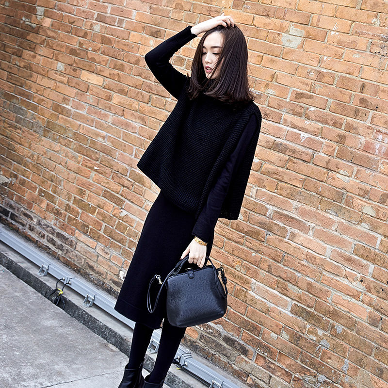 刚入秋,还不至于穿毛衣!现流行的“洋气套装”,保暖超美嫩