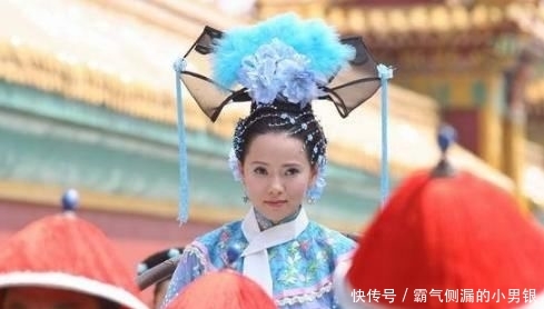  连降：她为皇帝生下3个孩子，却因得罪皇后，被连降两级，从此失宠
