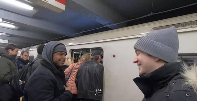  「中国」中国地铁强势‘入侵’美国波士顿！却100%好评？没了中