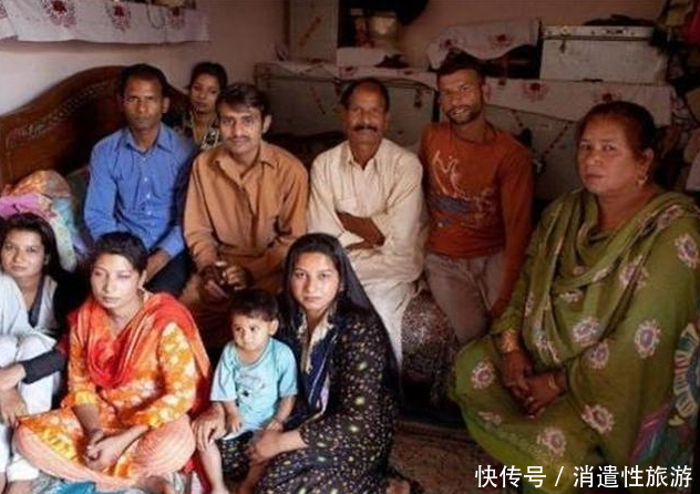 巴铁来中国旅游, 吃饭很尴尬! 网友: 搞的我们都