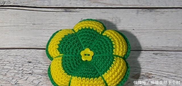 『针插』酷爱编织的你怎能没有一个小针插,想要就自己钩,小针插编织教程