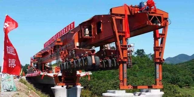 中国建筑拿下铁路改造工程，让中国中铁、中国铁建情何以堪