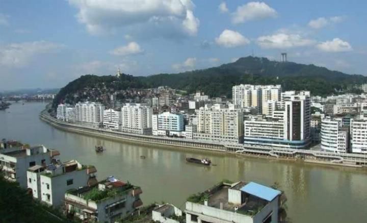  #广州话#广西说粤语最正宗的城市，跟广州话差不多，据说是粤语