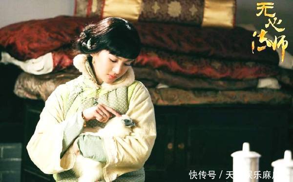 金晨腿咚汪东城太撩人,两人微博频频互动,差