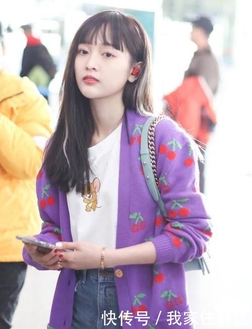  [搭配]听说在暖春之际，甜美又保暖的毛衣开衫，与仙女们更配哦