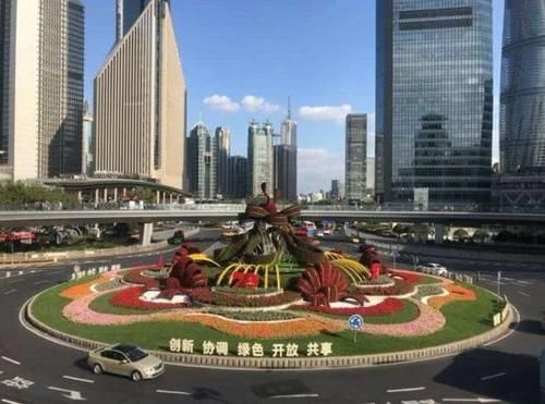  「gdp」中国一个GDP过万亿的区，比大部分省会城市强，让人刮目