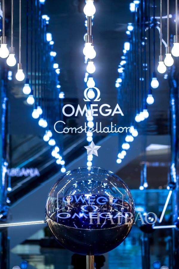 “璀璨星空”欧米茄  星座系列腕表展于南京德基广场购物中心倾情